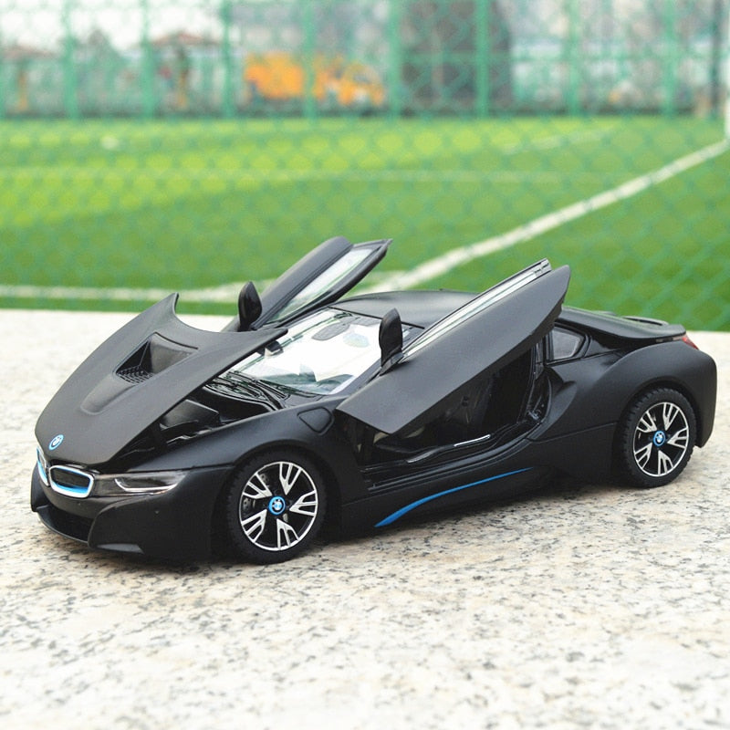 BMW I8 1:24 20cm