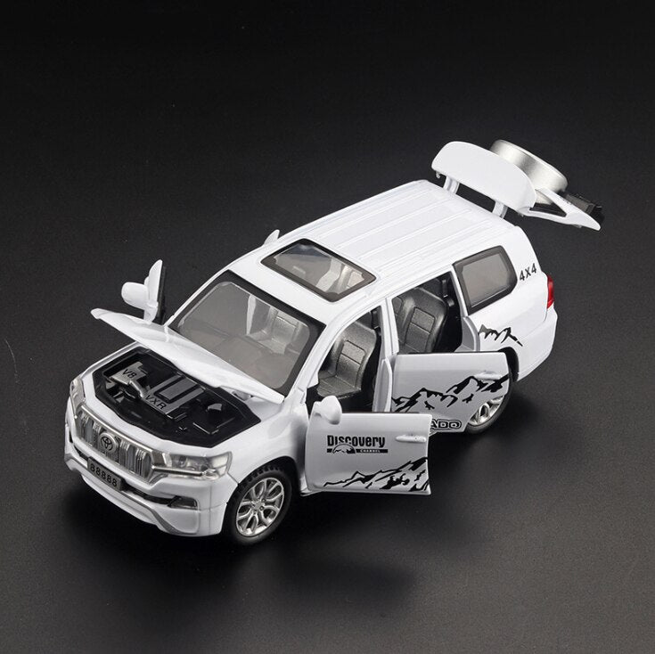 TOYOTA LAND CRUISER 1:32 15cm