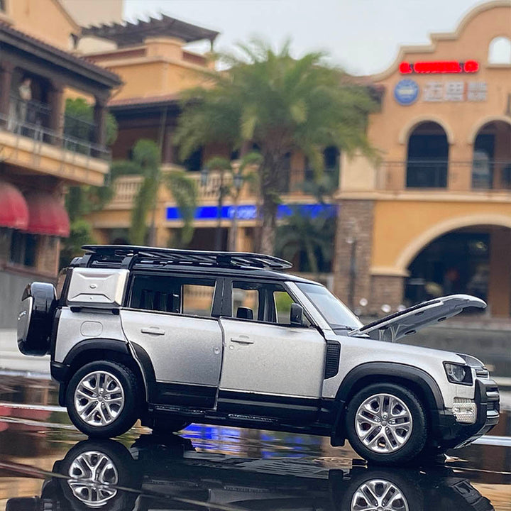Land Rover Defender 1:32