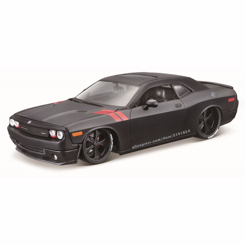 Dodge Challenger 1:24