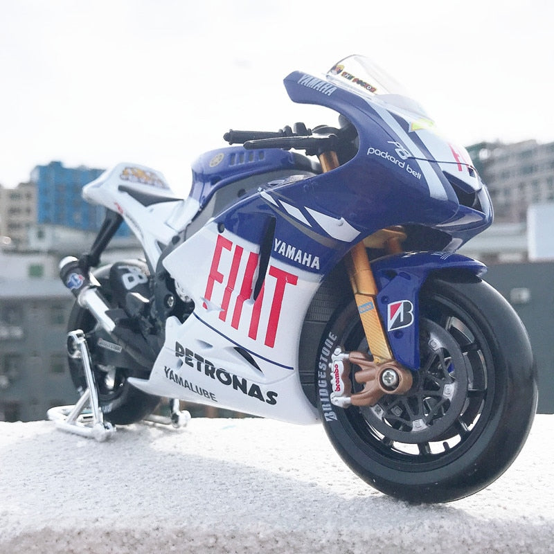 Moto 1:10 Fiat Yamaha