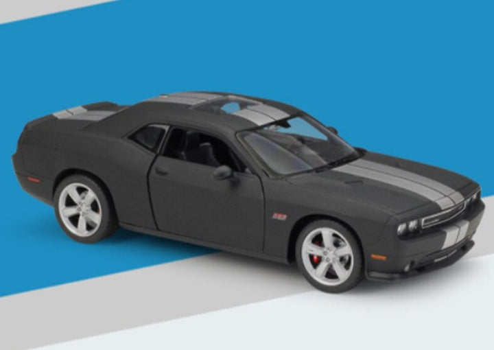 Dodge Challenger SRT 1:24