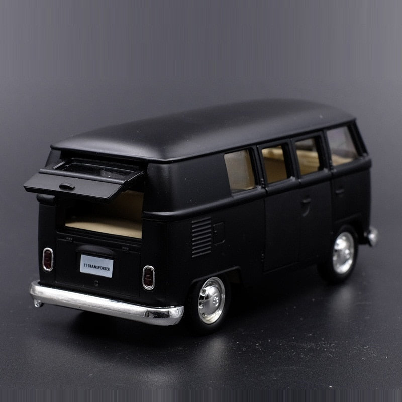 Kombi 1:36