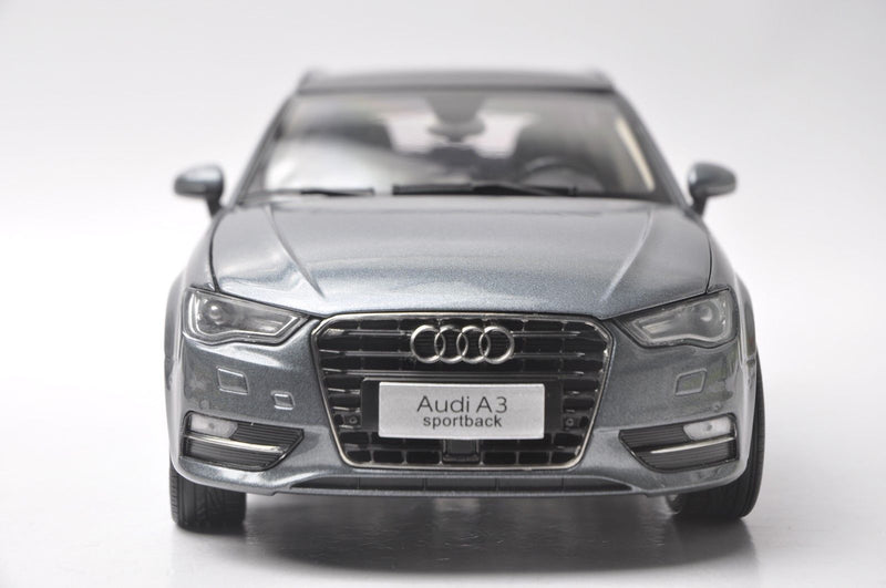 Audi A3 1:18 24cm