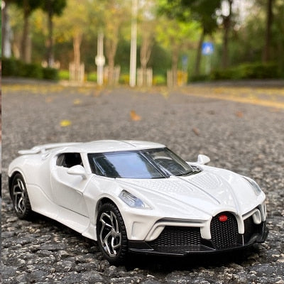 Bugatti La Voiture Noire 1:32