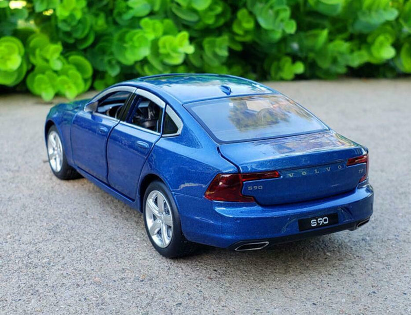 Volvo S90 1:32