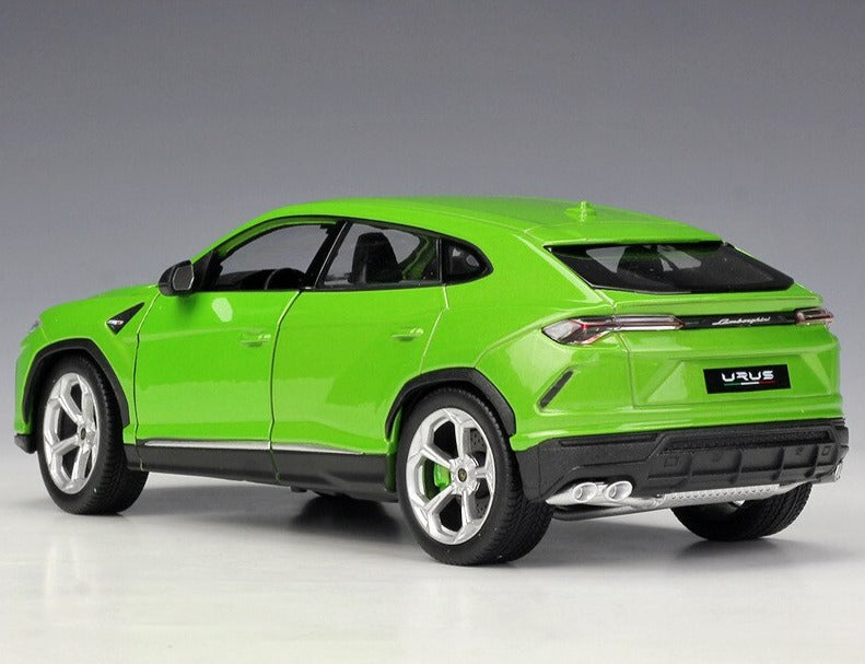 Lamborghini Urus SUV 1:24 19cm