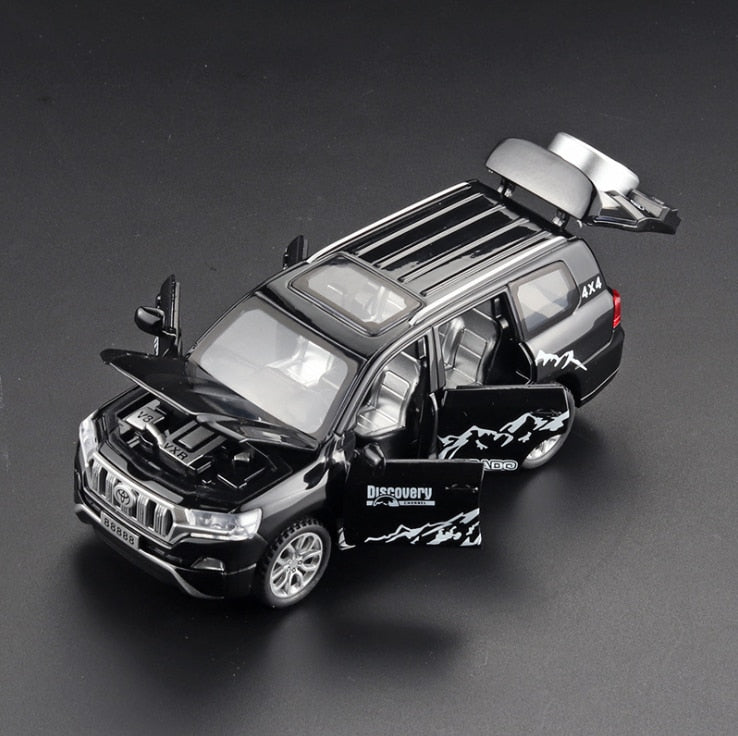 TOYOTA LAND CRUISER 1:32 15cm