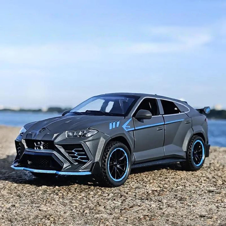 Lamborghini Urus 1:32