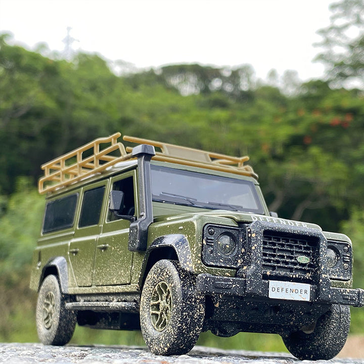 Land Rover Defender 110 1:32