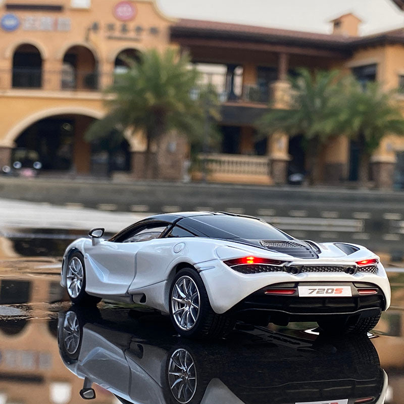 McLaren 720S 1:32