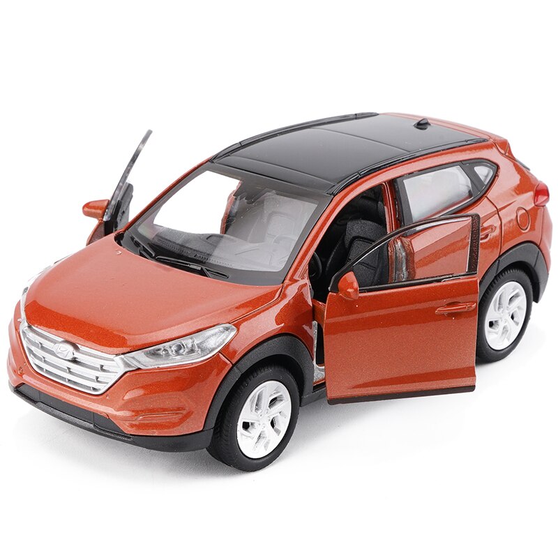 HYUNDAI Tucson 1:36