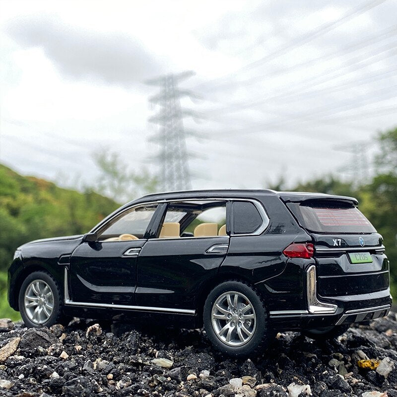 BMW X7 1:32