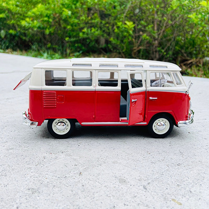 Kombi 1:24