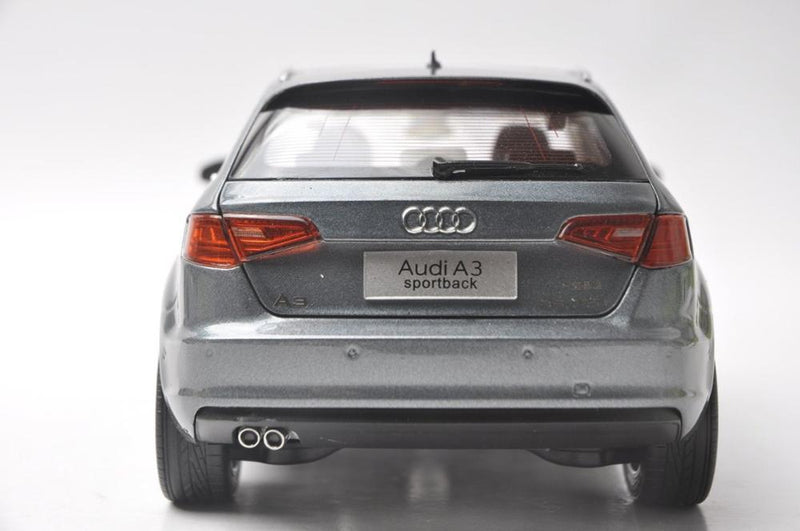 Audi A3 1:18 24cm