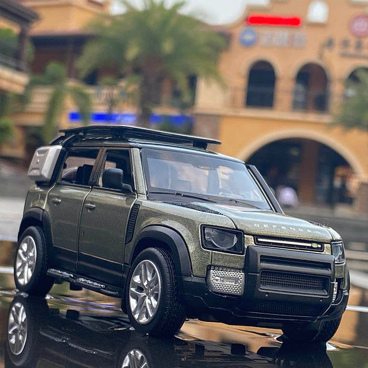Land Rover Defender 1:32