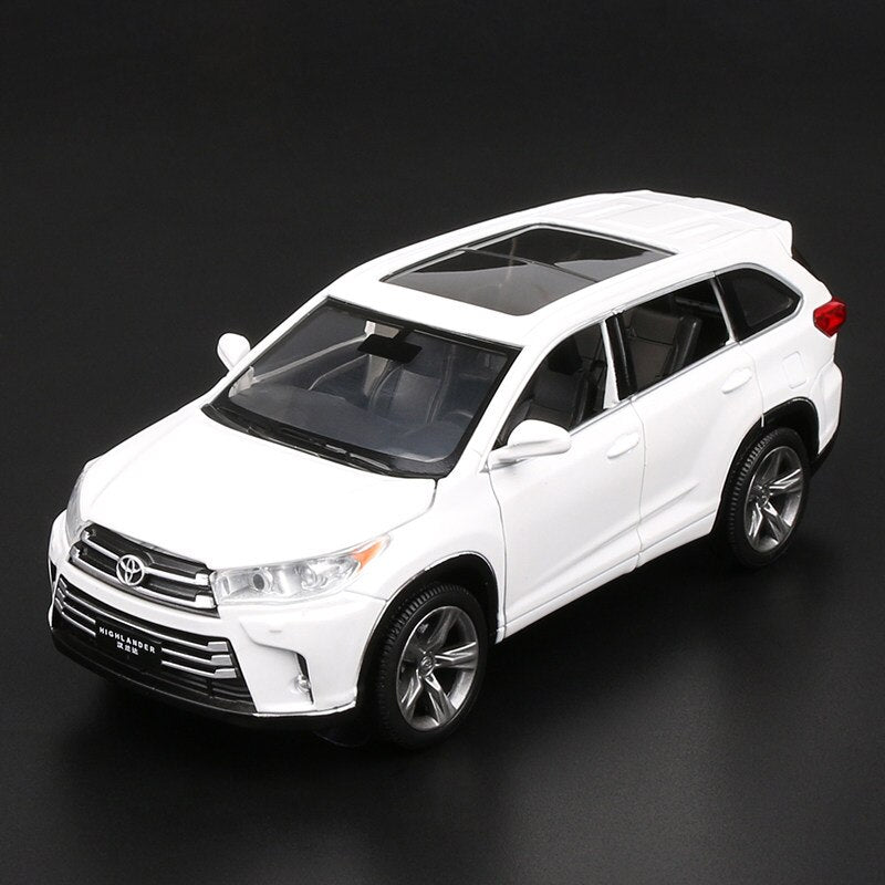 Toyota Highlander 1:32