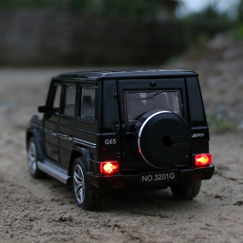 G65 AMG SUV 1:32