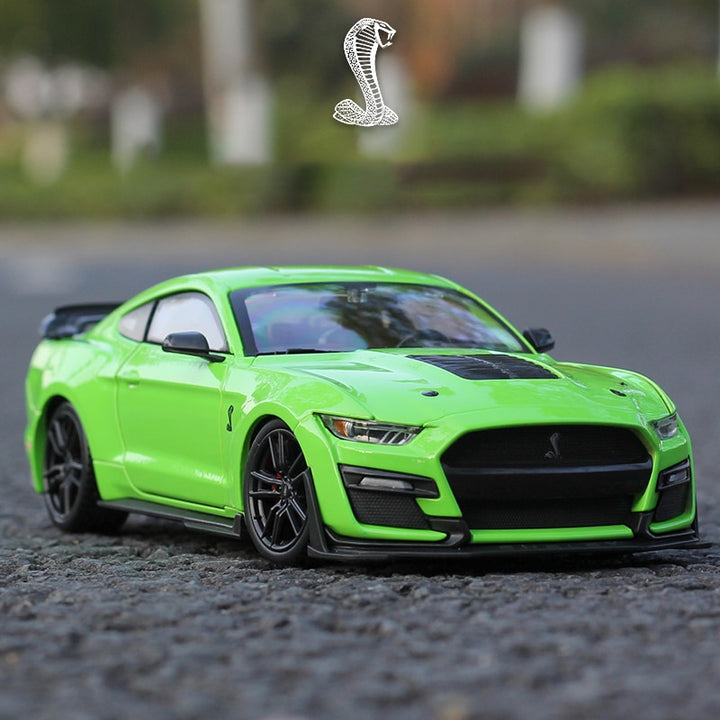 Ford Mustang Shelby GT500 1:24