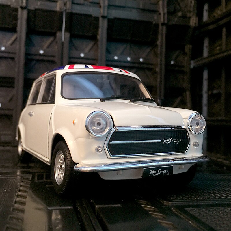 BMW mini cooper 1300 1:24