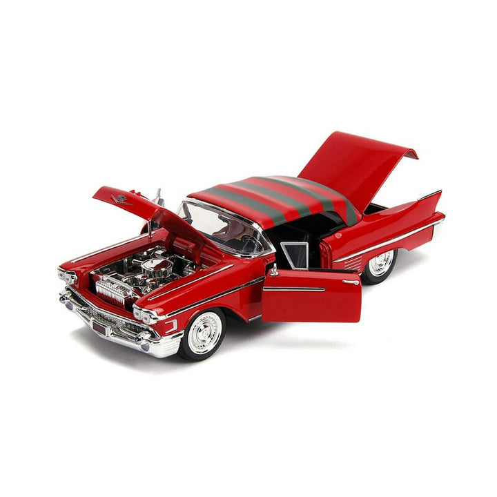 Cadillac 1958 Freddy Krueger com Boneco 1:24