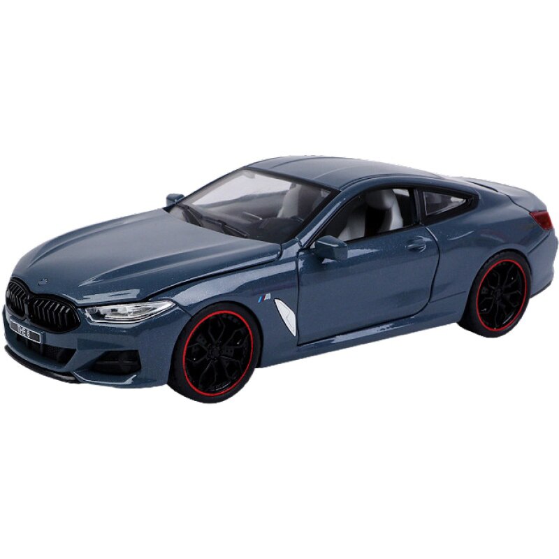 BMW M8 1:24