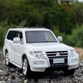 Mitsubishi PAJERO SUV 1:32