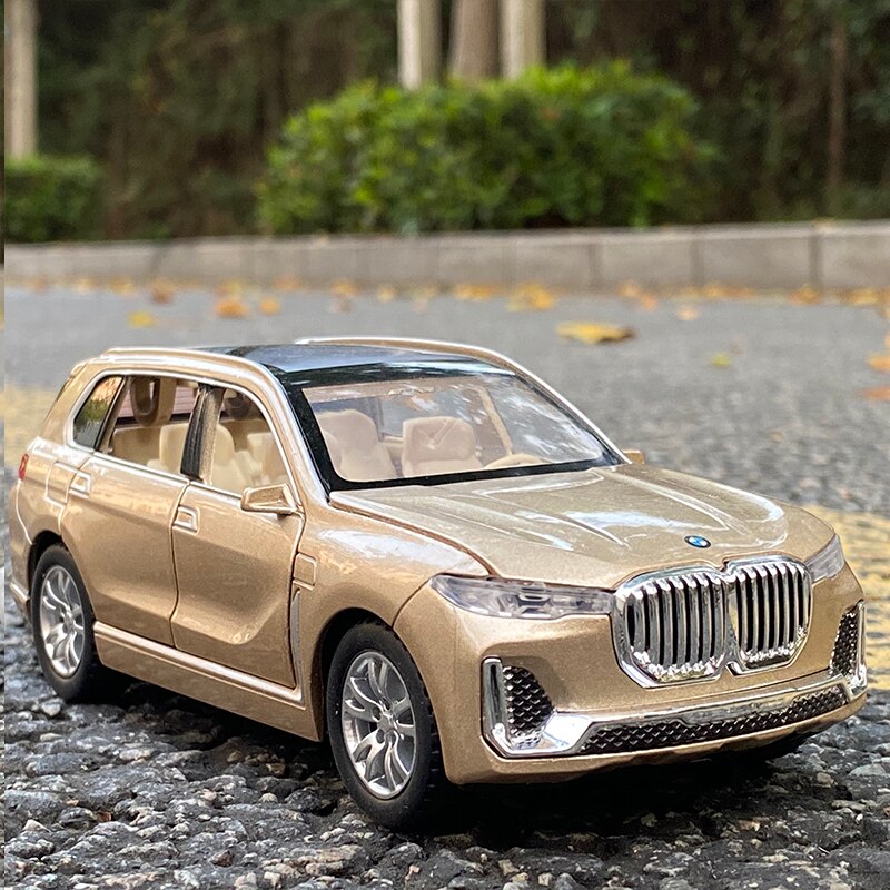 BMW X7 1:32