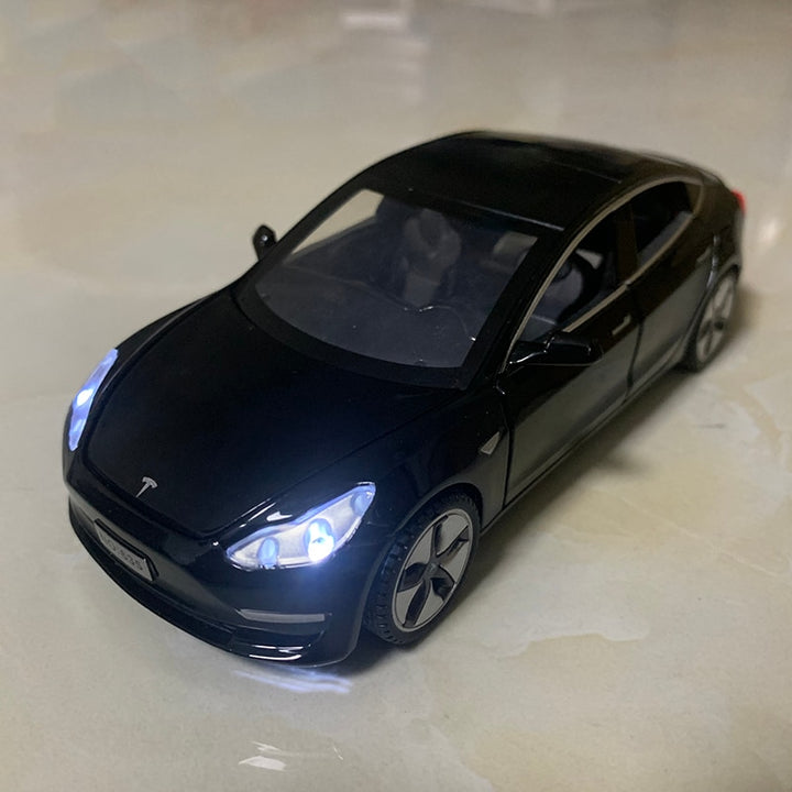 Tesla MODEL 3 1:32