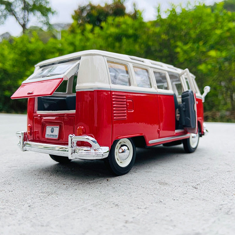 Kombi 1:24