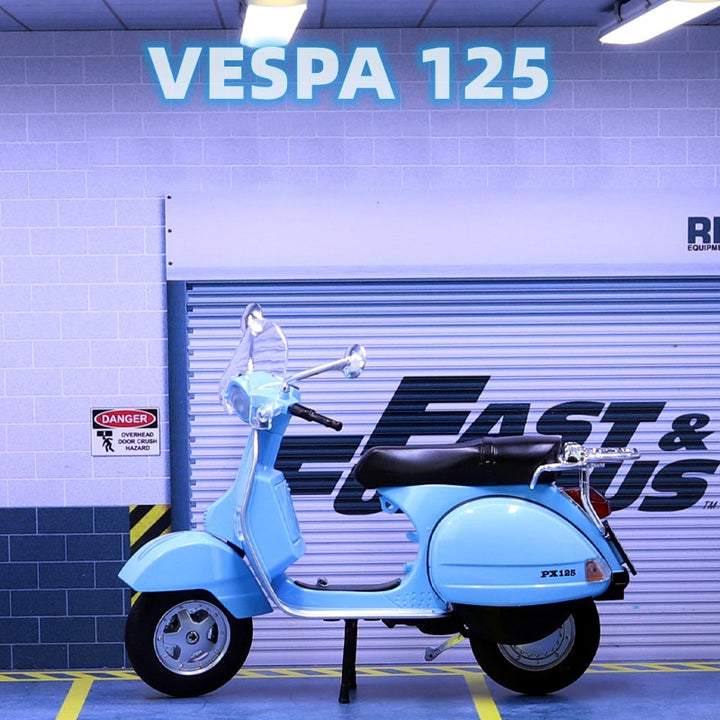 Moto Vespa 125 1:10