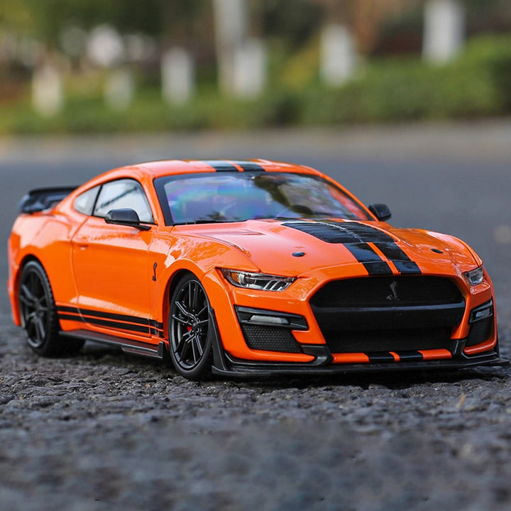 Ford Mustang Shelby GT500 1:24