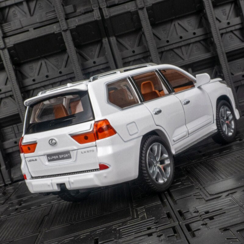 LEXUS SUV 1:24 21cm