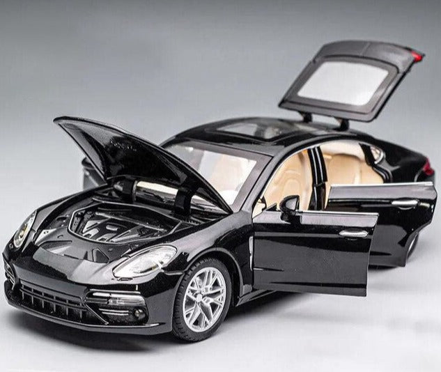 Porsche Panamera 1:24 20cm