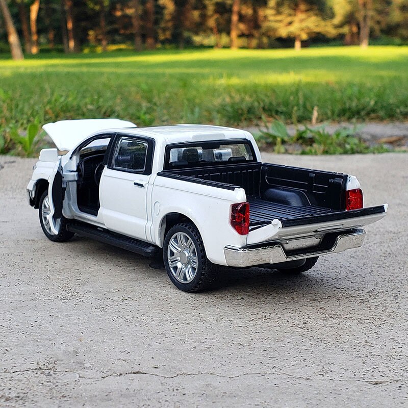 Toyota Tundra Picape 1:32 18cm