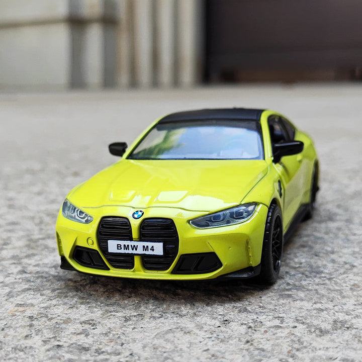BMW M4 1:32