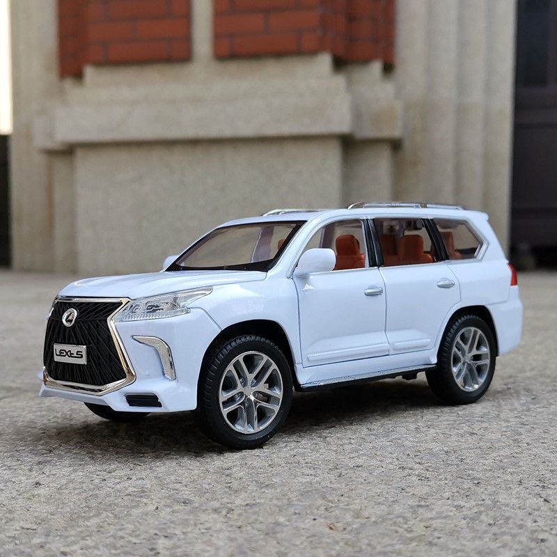 LEXUS SUV 1:24 21cm