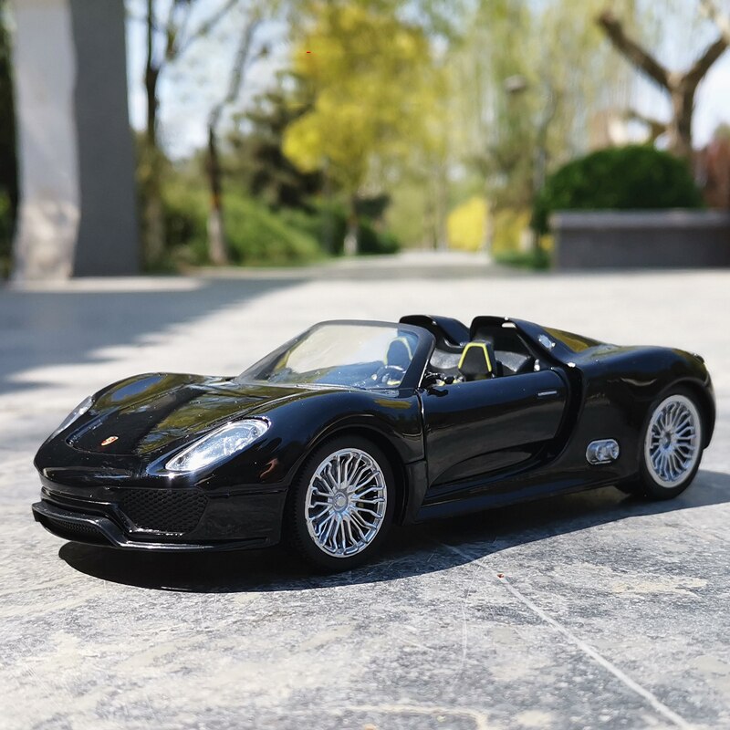 Porsche 918 Spyder 1:24