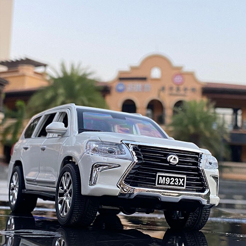 LEXUS SUV 1:24 21cm