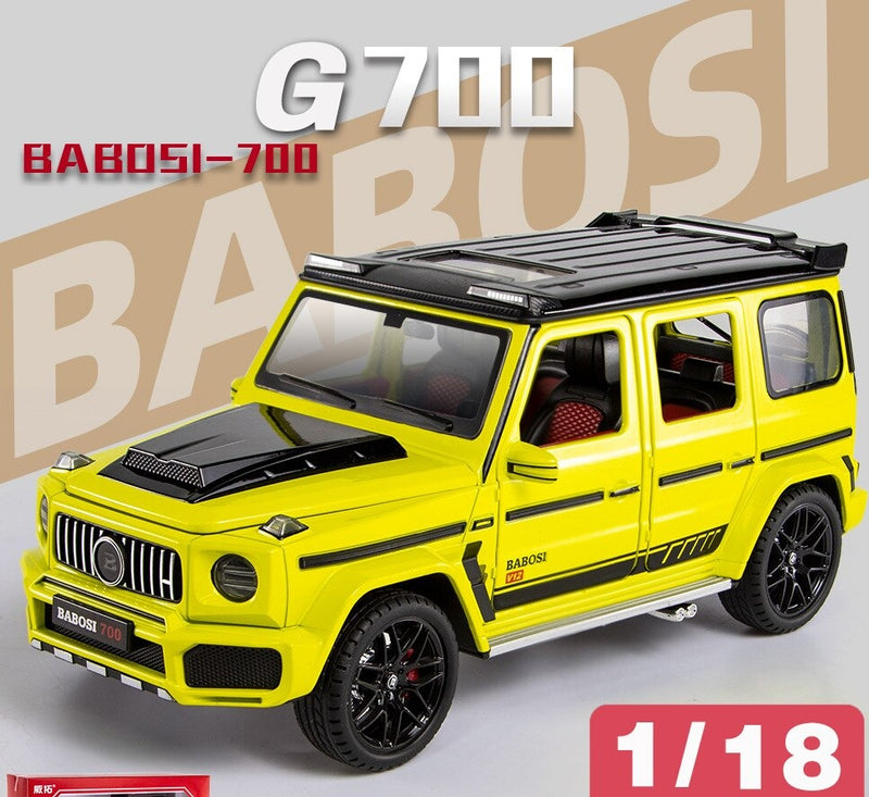 Mercedes G700 SUV 1:18 27cm