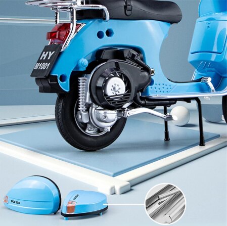 Moto Vespa 125 1:10