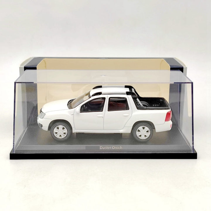 Duster Oroch Pickup 1:43 11cm