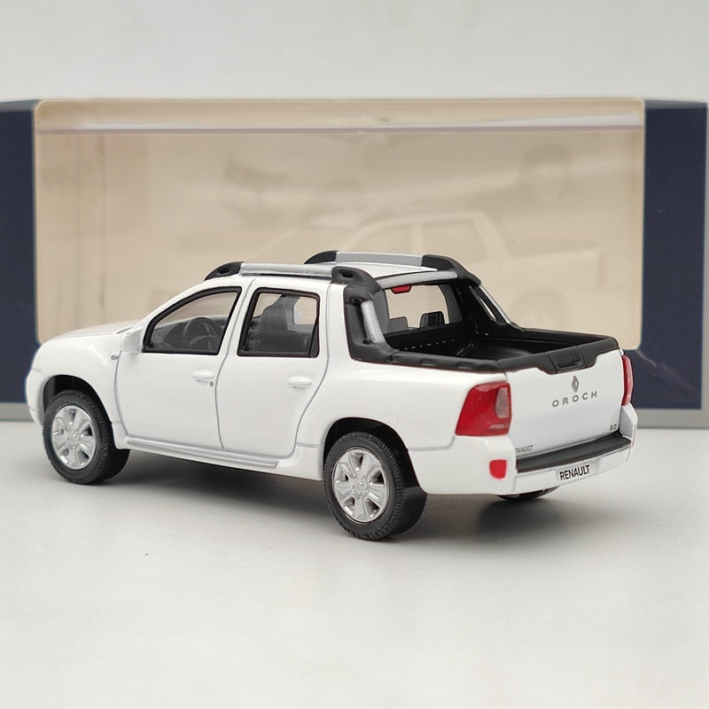 Duster Oroch Pickup 1:43 11cm