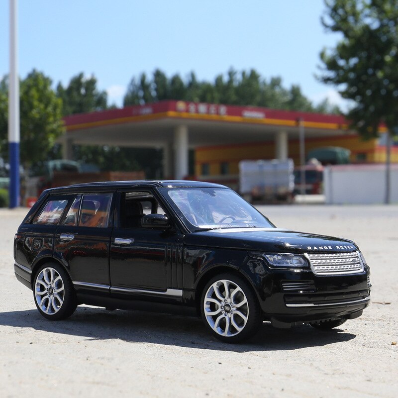 Land Rover Evoque Sport SUV 1:24