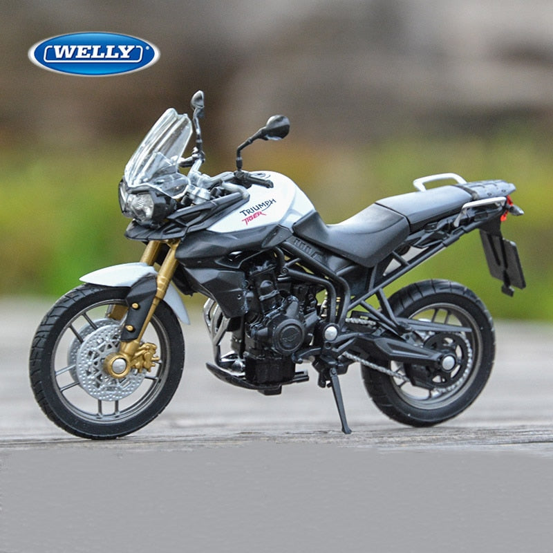 TIGER 800 1:18