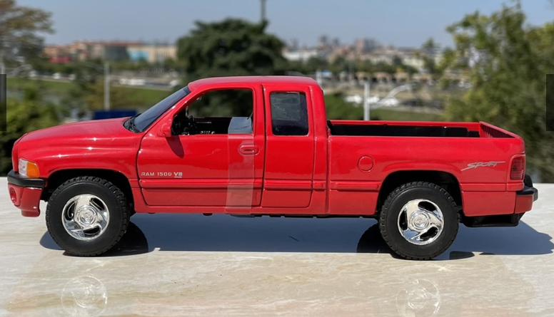 RAM 1500 Caminhonete 1:24