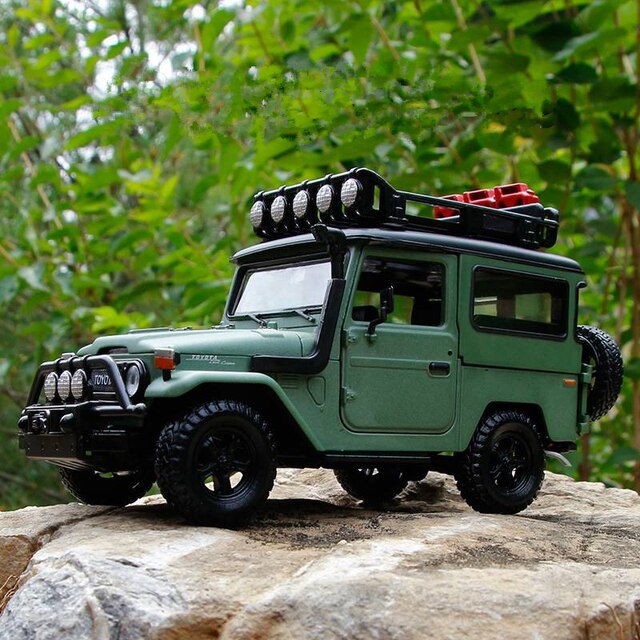 TOYOTA FJ40 SUV CRUISER 1:24